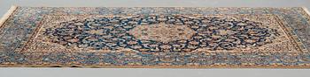 Matta, old Isfahan, part silk, ca 253 x 177 cm, signerad  Isfahan - Ali Dordashti.