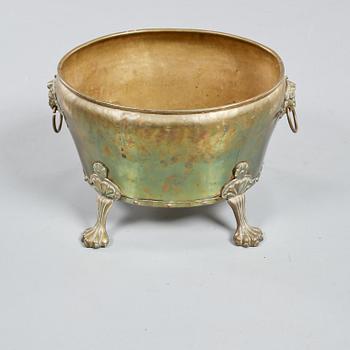 YTTERFODER, gulmetall, barockstil, omkring 1900-talets mitt.