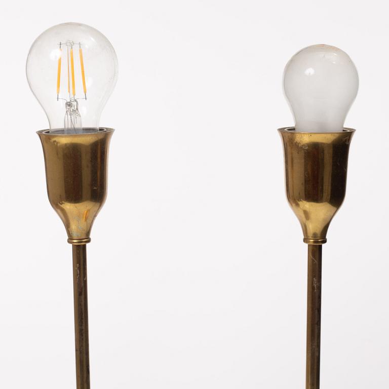 Josef Frank, a pair of model 2552 table lamps, Svenskt Tenn.