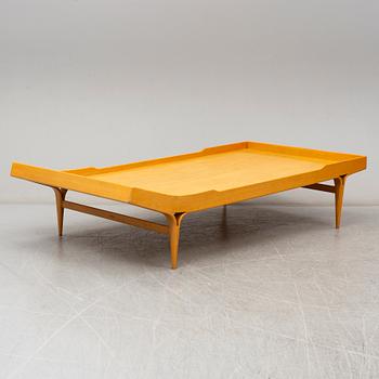 A 'T303 Berlin 60' daybed by Bruno Mathsson, Firma Karl Mathsson, Värnamo, Sweden.