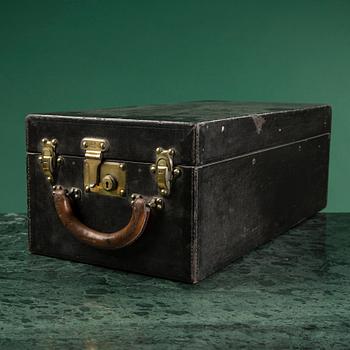 TRAVEL BAG, Louis Vuitton.