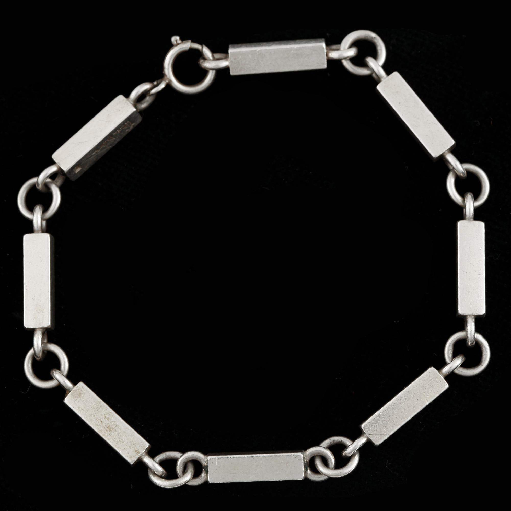 ARMBAND, sterling silver, Wiwen Nilsson, Lund 1939. Vikt ca 22 gram.