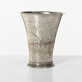 Johan Pettersson Berg, bägare, silver, Norrköping 1768. Rokoko.