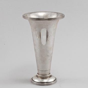 VAS, silver, utländska stämplar, 1900-tal, vikt 545 gram.