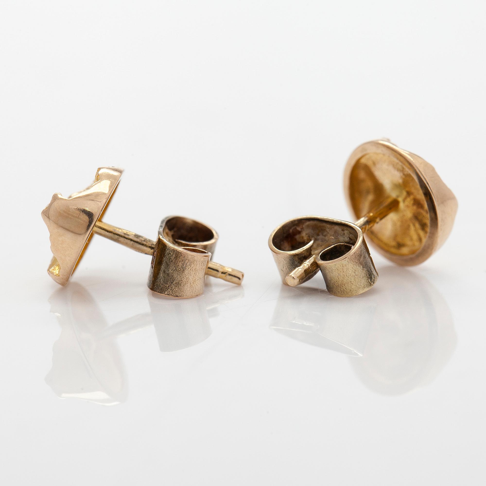 Björn Weckström, a pair of 14K gold earrings, 'Swirls', for Lapponia.