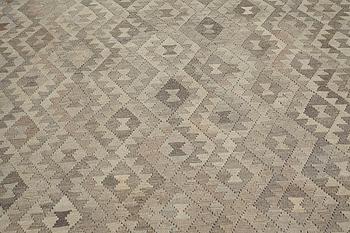 MATTO, kelim. Noin 275 x 215 cm.