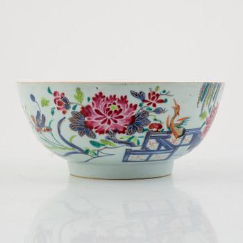Skål / spilkum, porslin, Kina, Qingdynastin, Qianlong (1736-95).