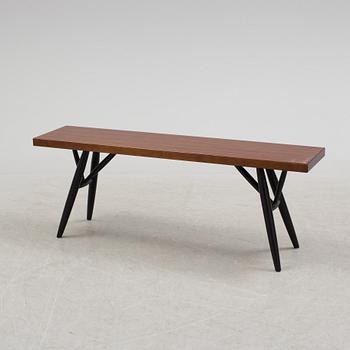 ILMARI TAPIOVAARA, möbelgrupp 4 delar, "Pirkka", Artek, Finland, 2000-tal.
