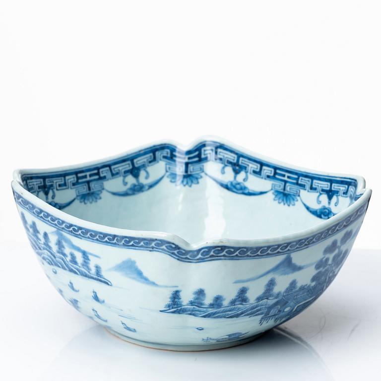 A blue and white pillow shaped bowl, Qing dynasty, Qianlong (1736-95).