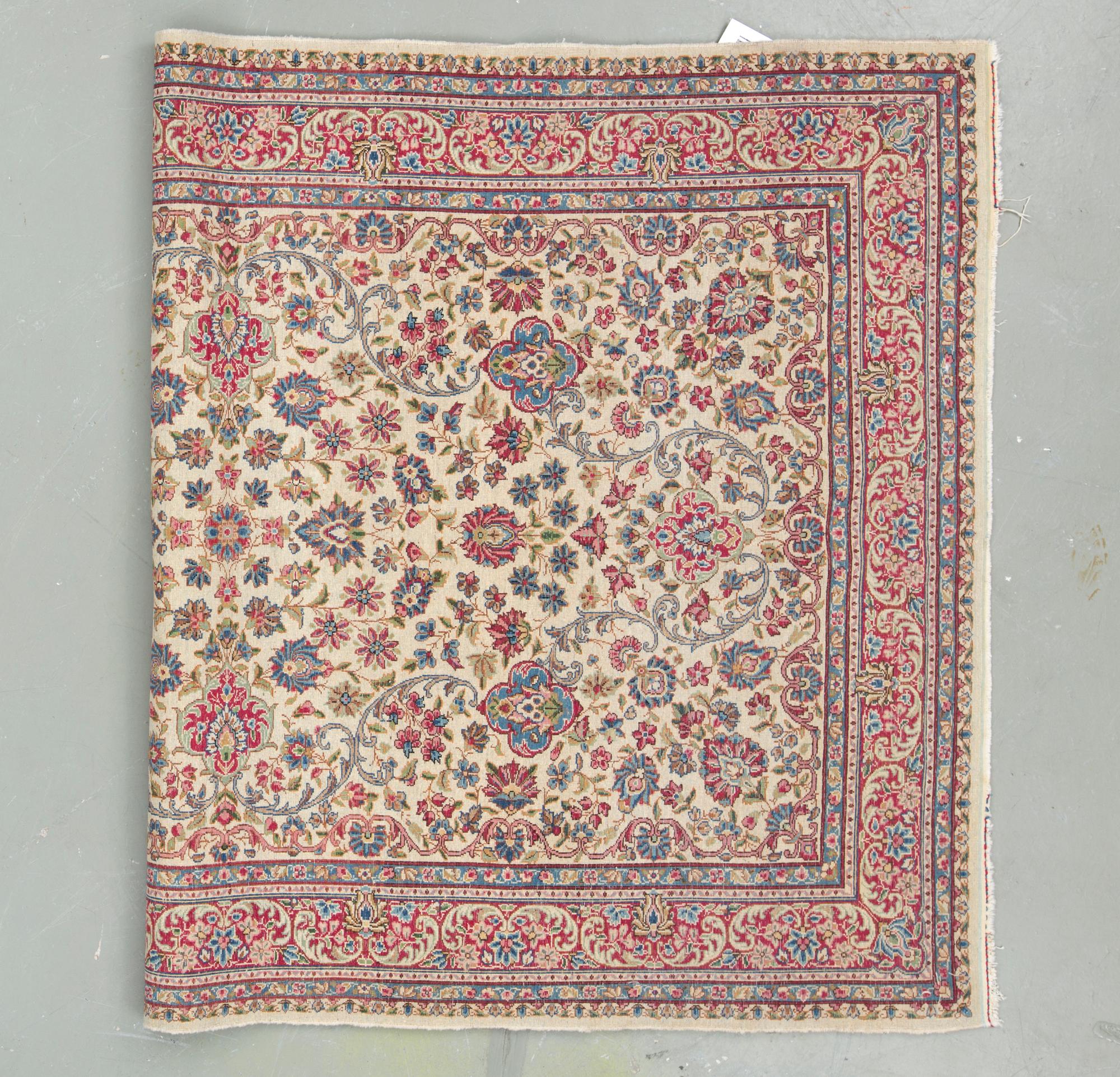 MATTA, Kirman, semiantik. Ca 229x150 cm.