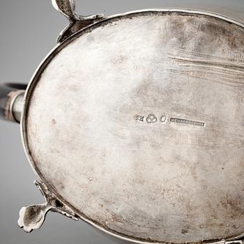 TEKANNA, silver, empire, Johan Fredrik Björnstedt, Stockholm 1814. Vikt c:a 700 g.