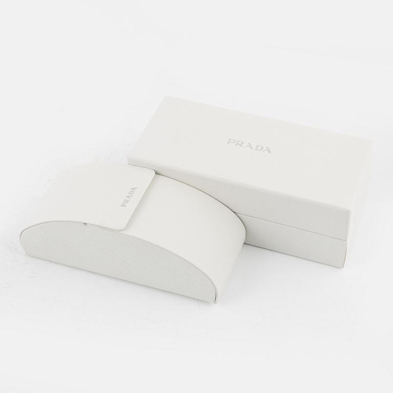 Prada, solglasögon.