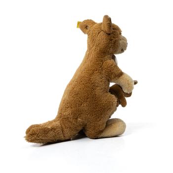 Steiff, toy animals, 5 + 1 pieces, second half of the 20th century.