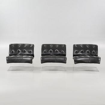 three "Pantonova Chairs".
