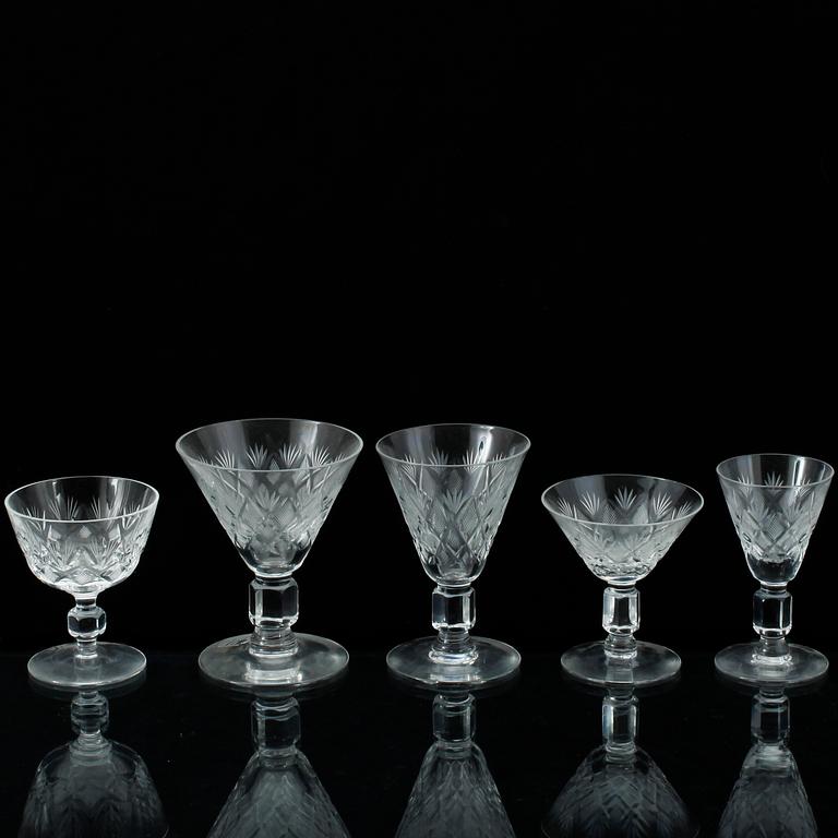 GLASSERVIS, 73 delar, Sverige, 1900-talets första hälft.