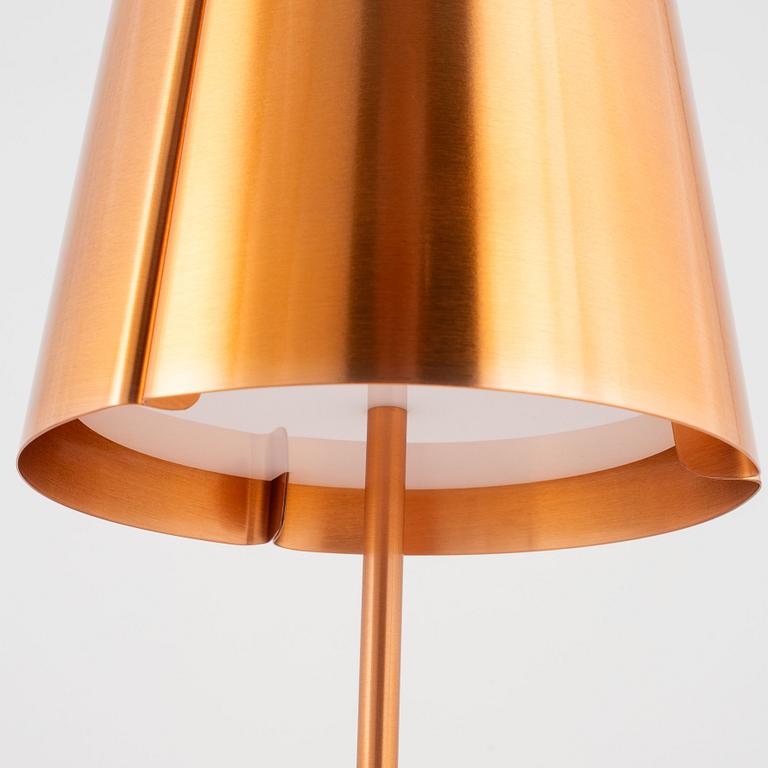 Jonas Lindvall, a 'W124T' table lamp, Wästberg.