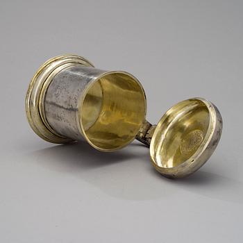 A SILVER TANKARD, possibly Finnish, late 17th century, unknown maker's hallmark, weight 808 g.