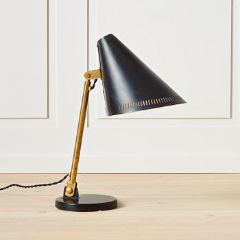 258. Paavo Tynell, a table lamp, model 9222 by Taito Oy, Finland.