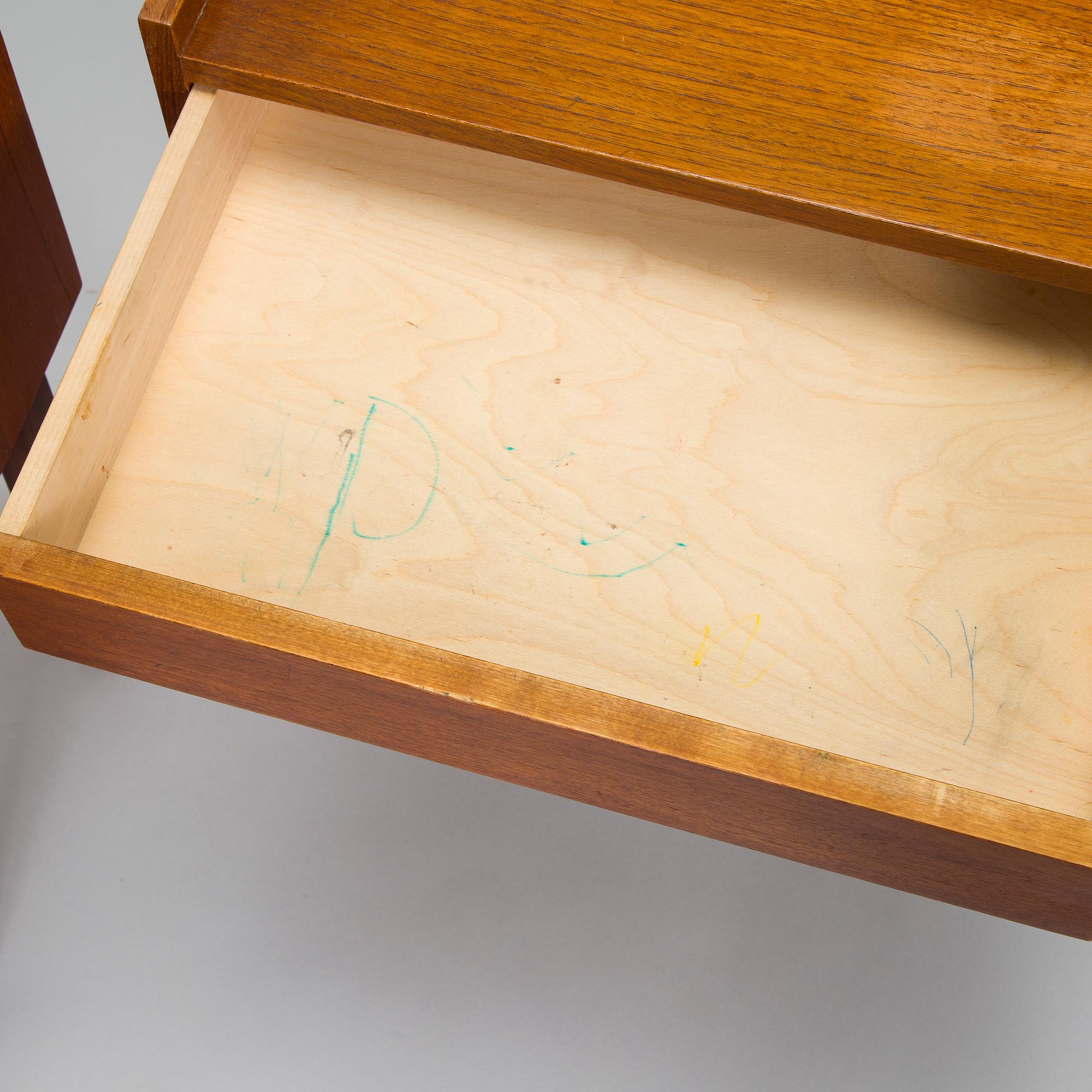 Sängbord, ett par, 1900-talets mitt.