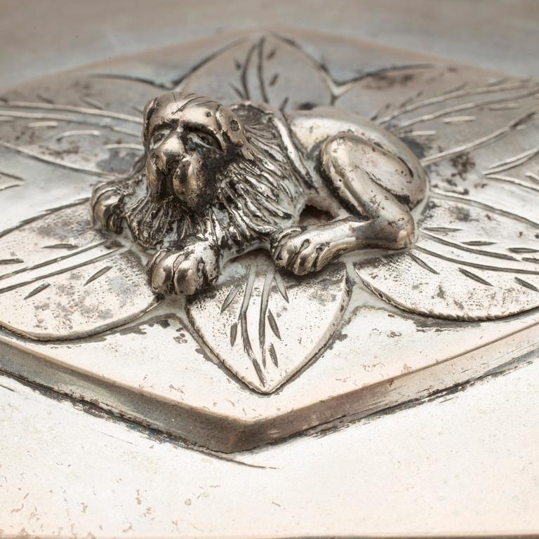 SKRIN, silver. Polen, 1800-talets mitt. Totalt 640 g.