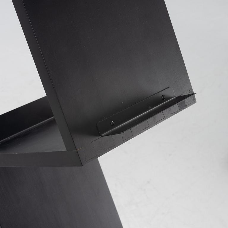 Jonas Bohlin, tidningshylla, "Zink", Källemo, formgiven 1984.