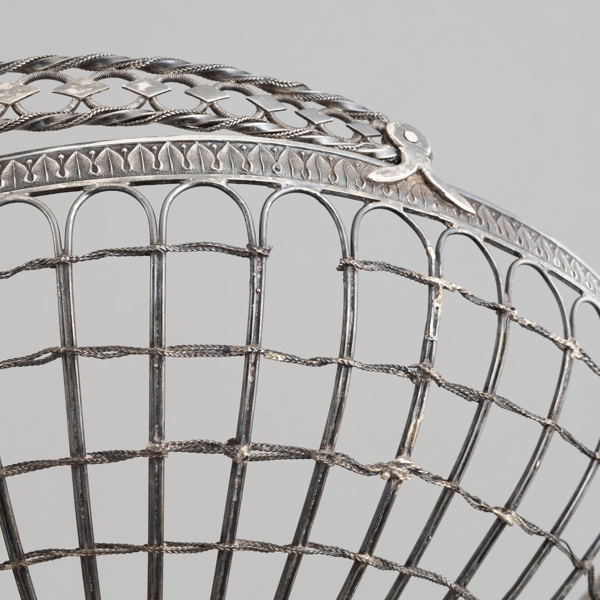 Anders Lundqvist, bread basket on foot, silver, Stockholm 1824.