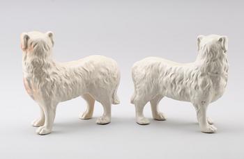 FIGURER, 1 par, porslin, England, 1900-talets första hälft.