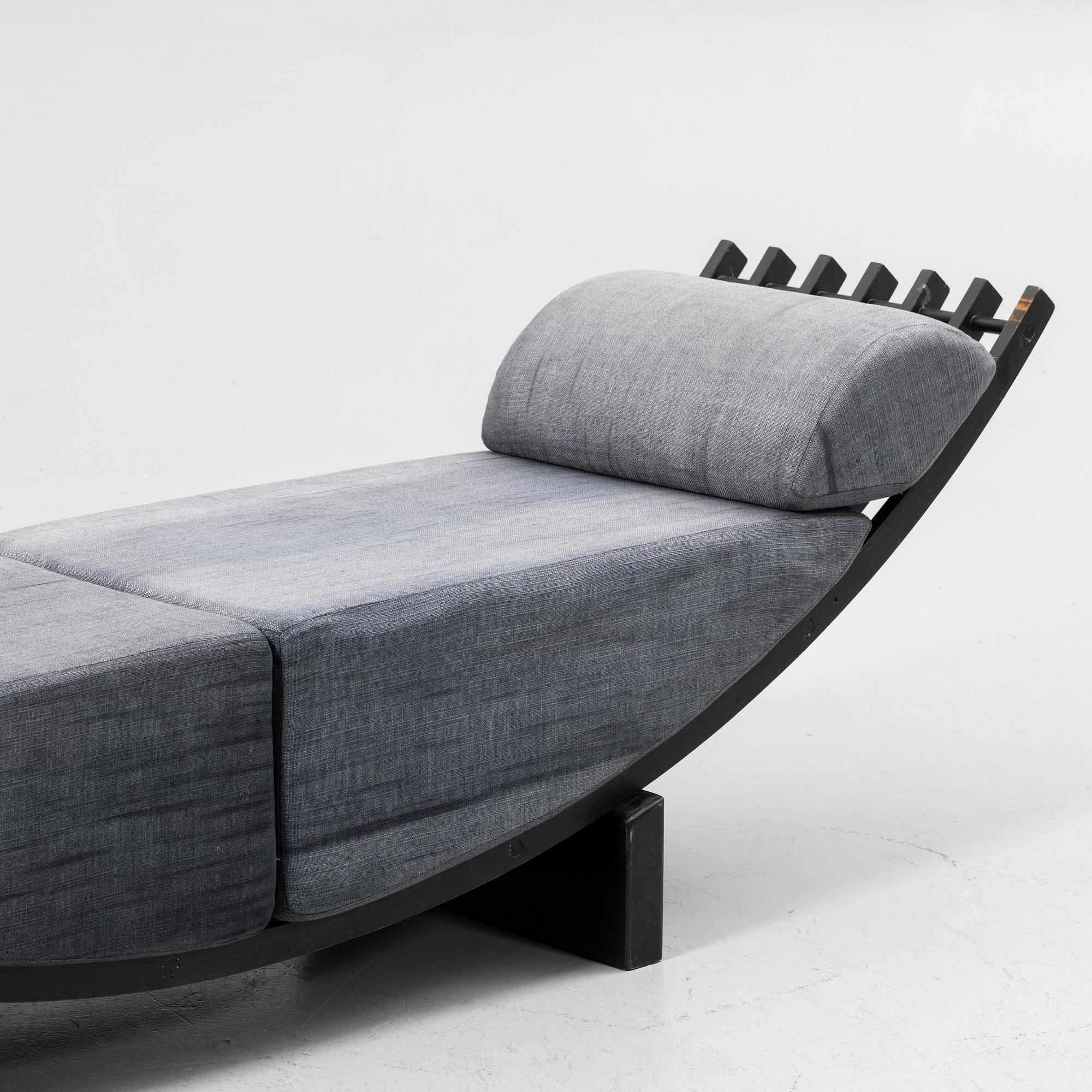 Jonas Bohlin, Daybed, “Concav”, Källemo, late 20th century.