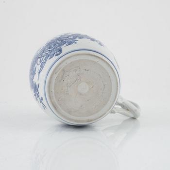 A Chinese blue and white mug, Qing dynasty, Qianlong (1736-95).