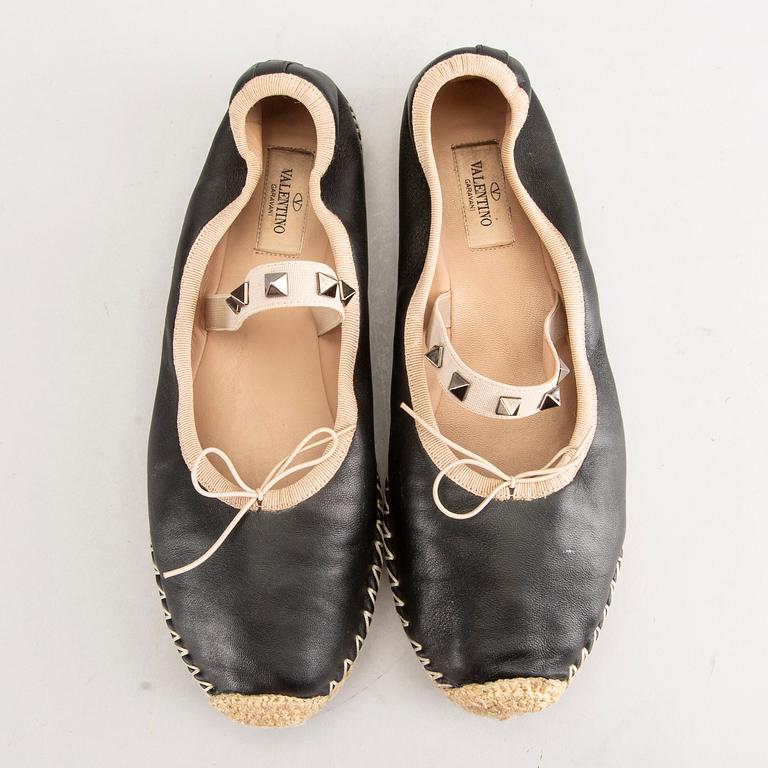 A Pair of Valentino shoes, size 40.