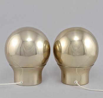 VÄGGLAMPOR, ett par, "Klot 3", Hemi, 1970-tal.