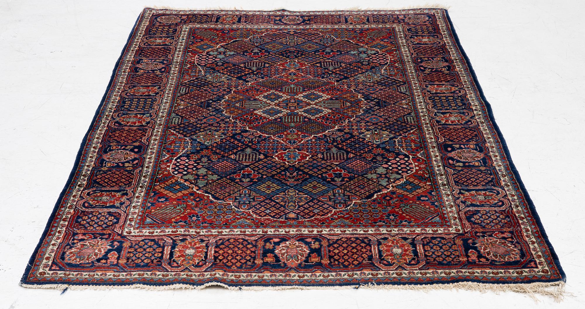 An antique Joshagan, Central Persia, c. 205 x 135 cm.