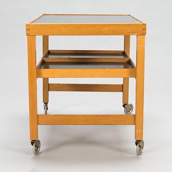 Olavi Hänninen,  serveringsvagn, tillverkare HMN Huonekalu Mikko Nupponen, Lahtis, 1960-tal.