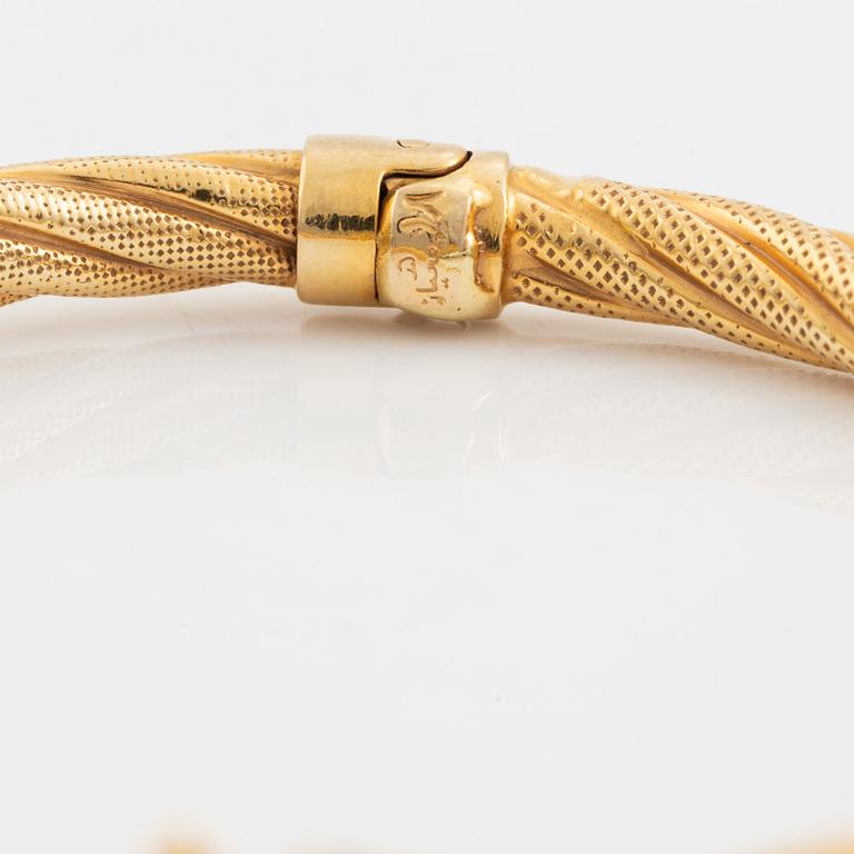 Armring, vriden dekor, guld.