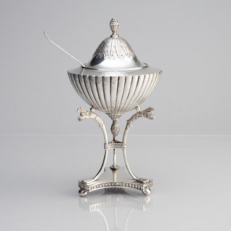 A Swedish silver Empire style sugarbowl, mark of GAB Stockholm, 1911.