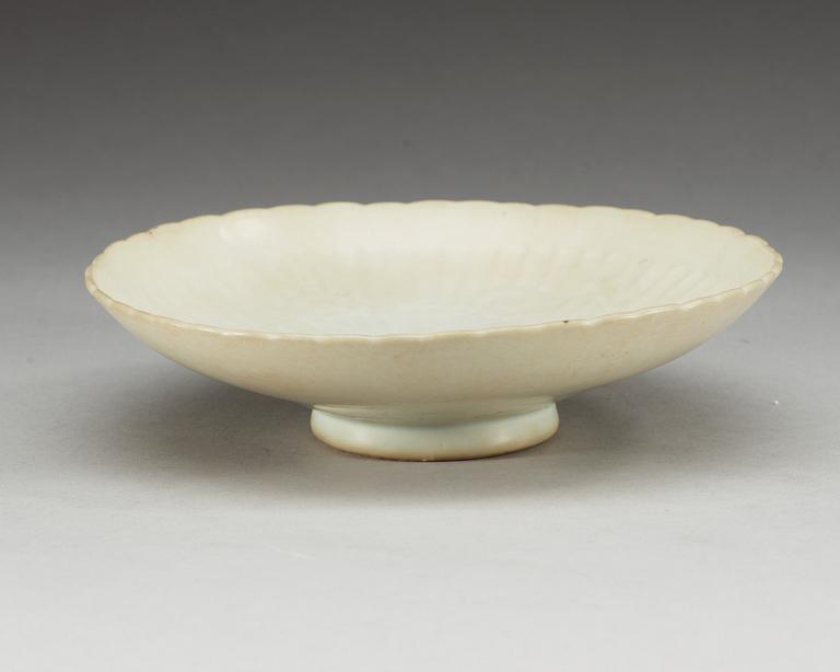 A white glazed bowl, Song dynasty (960-1279).
