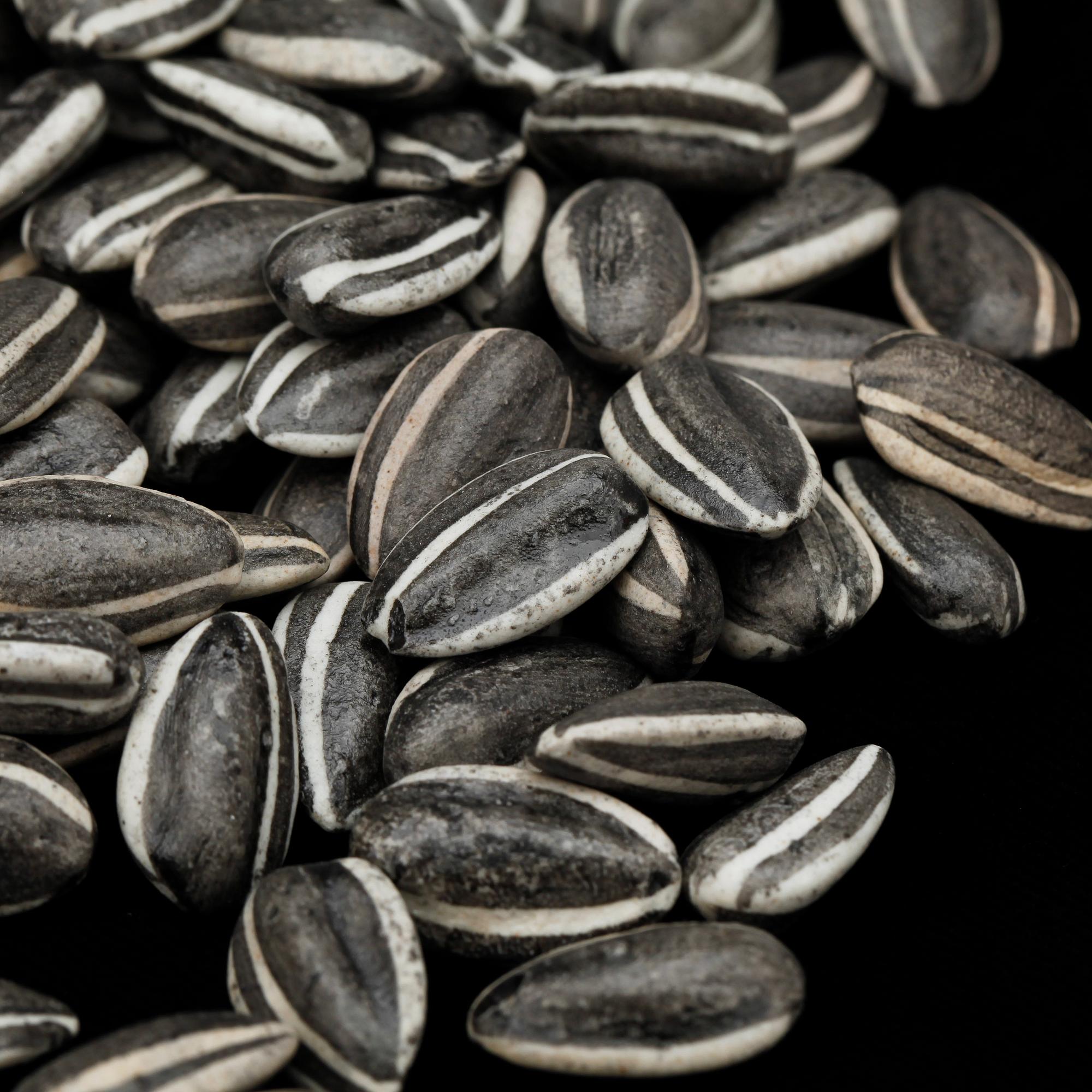 AI WEIWEI, objekt, 200 st, porslin. "Sunflower Seeds".