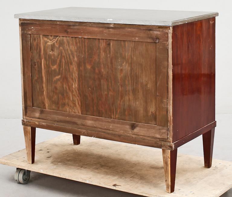 BYRÅ, gustaviansk stil, 1940-tal.