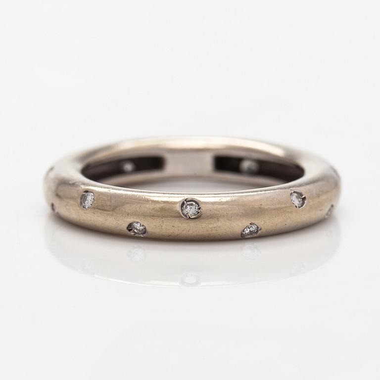 Ring, briljantslipade diamanter, 18K vitguld.