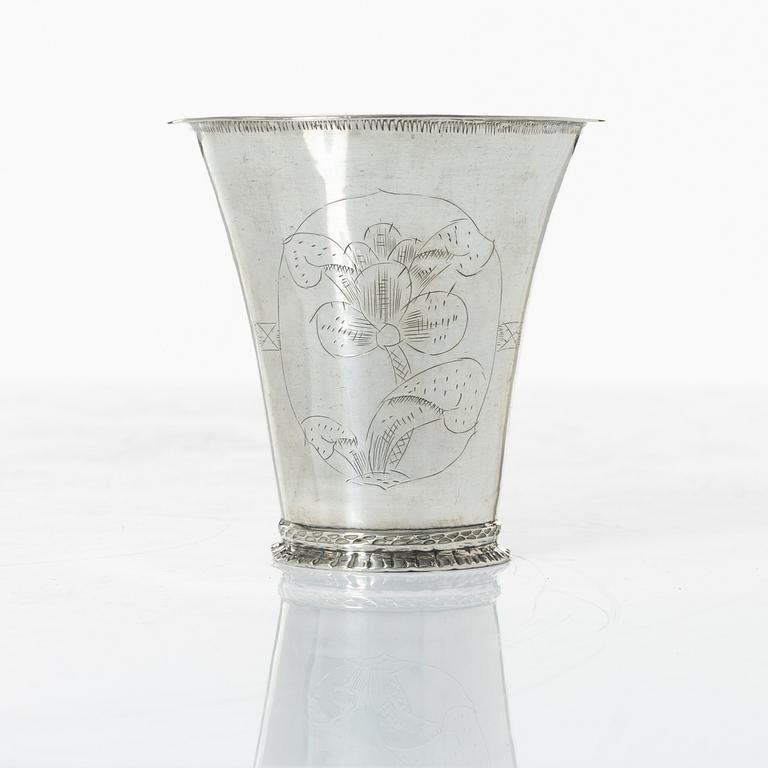 Bernard Halck, bägare, silver, Halmstad 1765.