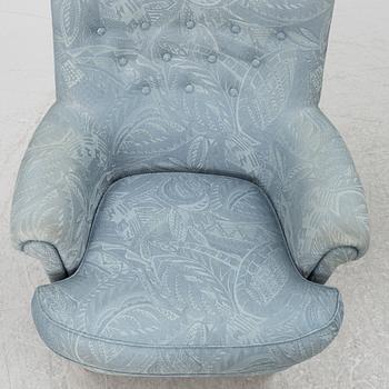 Carl Malmsten, a pair of easy chairs, OH Sjögren, end of the 20th century.