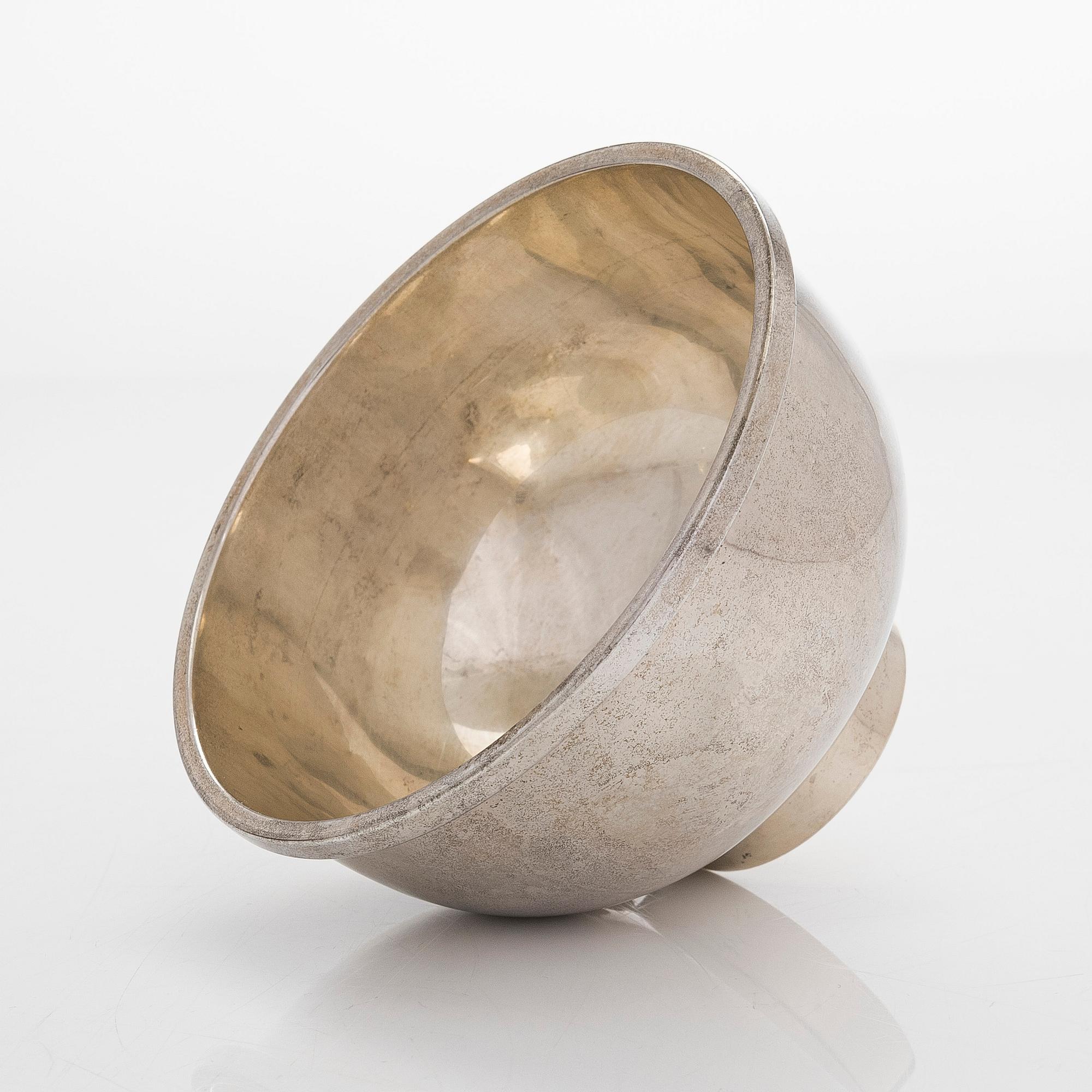 Bertel Gardberg, kastikemalja ja kauha, Hopeatehdas Oy Helsinki 1959 ja 1960.