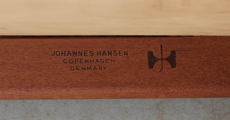 KARMSTOLAR, ett par, Hans J Wegner,"The Chair", för Johannes Hansen, Danmark 1950-60-tal.
