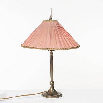 Harald Notini, bordslampa, modell "6893", Arvid Böhlmarks Lampfabrik, Stockholm, 1920-tal.
