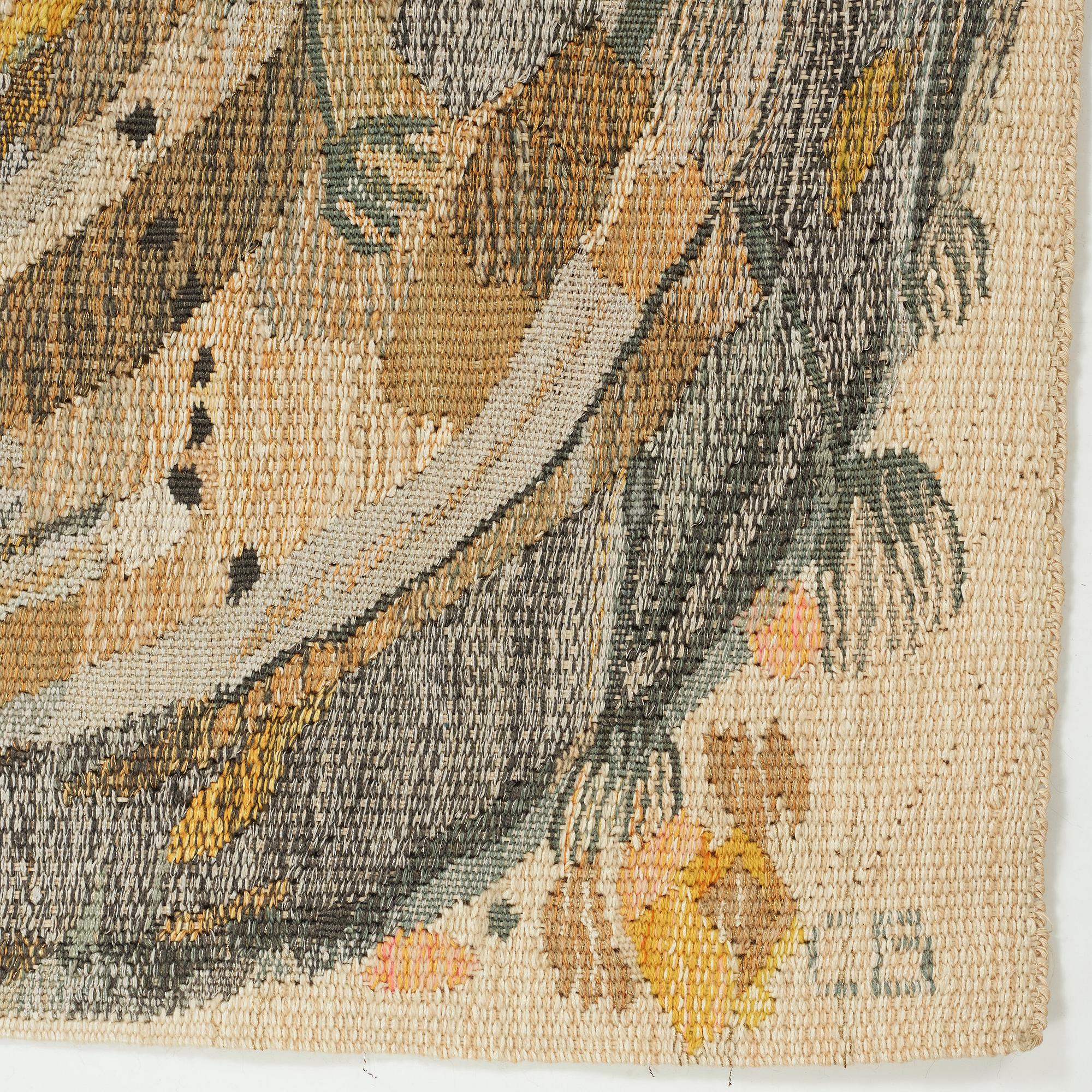 Chris Berglund, A TAPESTRY, "Maskrosboll", a tapestry variant, ca 89 x 90 cm, signed AB MMF CB.