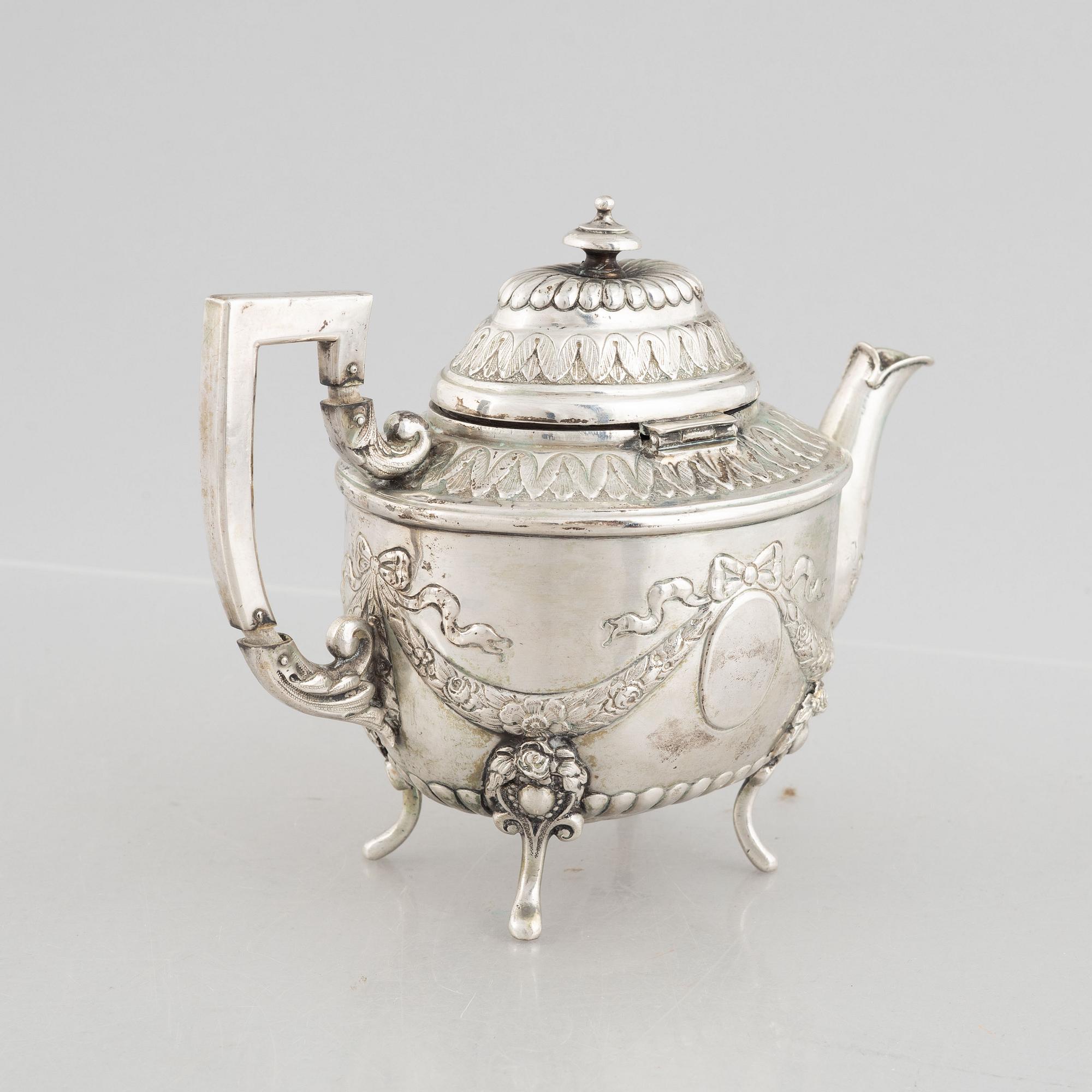 J.D. Schleissner & Söhne probably, an Empire style silver tea pot, Hanau, Germany, around 1900.