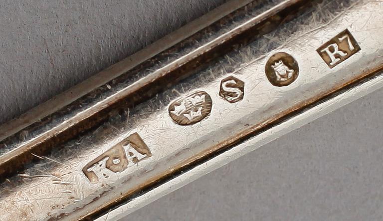 BESTICK, 26 delar snarlika, silver, 1900-talets andra hälft. Vikt ca 820 gram.