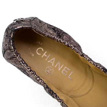 Shoes, Chanel, size 39.