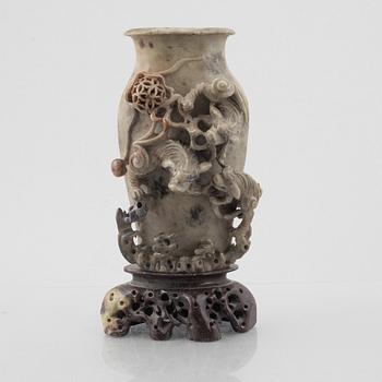 Vas, soapstone, Kina, 1800-/1900-tal.