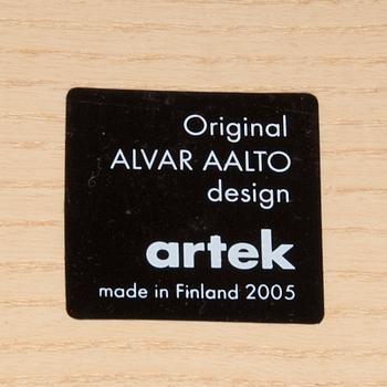 X-FOTAD PALL, X601, Alvar Aalto, Artek. Modellen formgiven 1954.